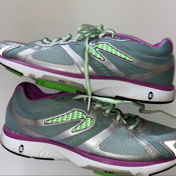 Newton 3.0 Running Shoes Women’s 10.5 purple silver green - Picture 4 of 9